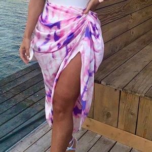 sexy cut leg skirt never wear it